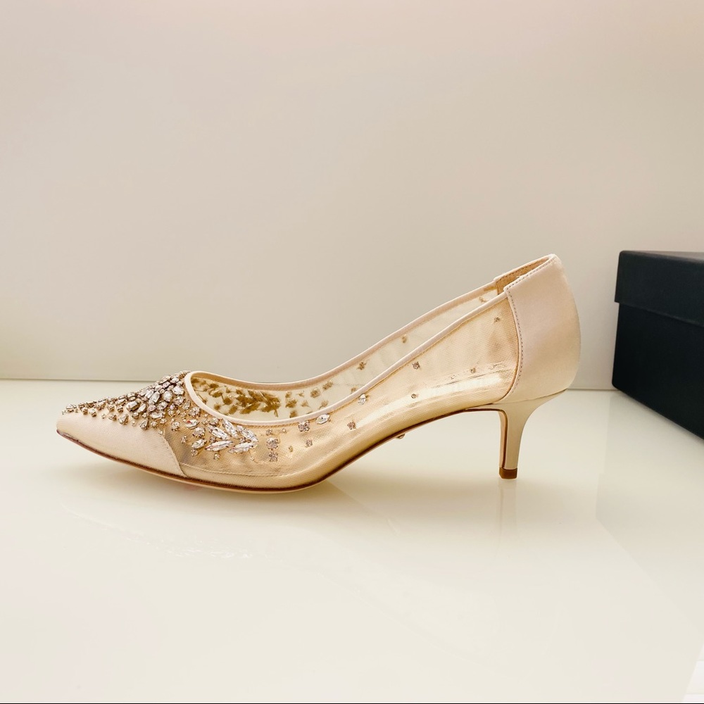 Badgley Mishka Onyx Kitten Heel Pump SZ 9.5